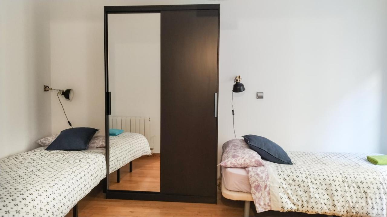 דירות פמפלונה At Compania 100 M2 2 Wc מראה חיצוני תמונה