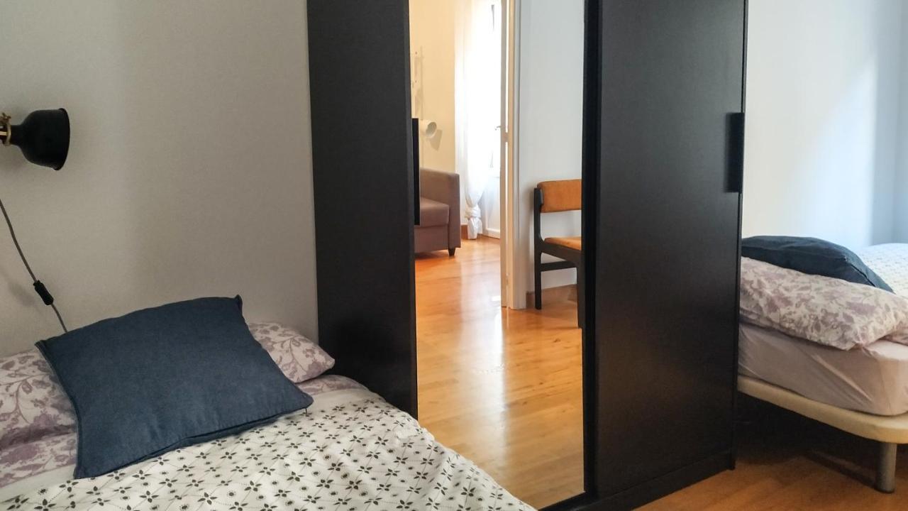 דירות פמפלונה At Compania 100 M2 2 Wc מראה חיצוני תמונה