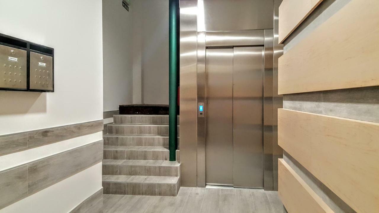 דירות פמפלונה At Compania 100 M2 2 Wc מראה חיצוני תמונה